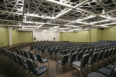 seminar-kongresszentrum-ador2 / Zum Vergrößern auf das Bild klicken